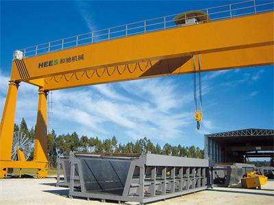 橋式<a href=http://www.hgrrb.cn>起重機(jī)</a>